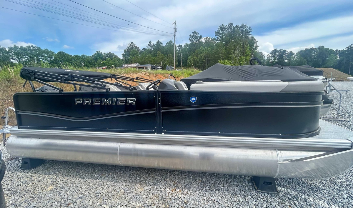 2025 Premier 200 Sunscape RL - Sold Boat