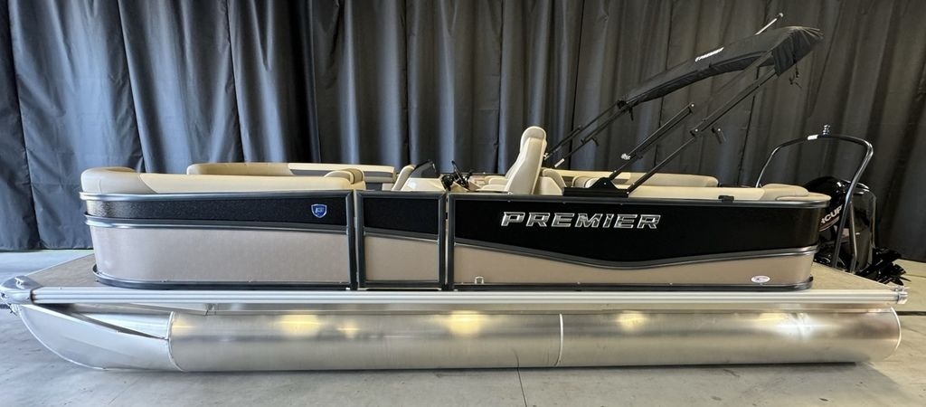 2025 Premier 220 Sunscape RF - Sold Boat