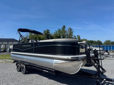 BOATZON | Premier 220 Sunscape RF 2026