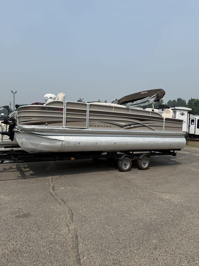BOATZON | Premier 221 CASTAWAY 2012