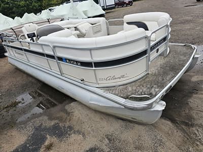 BOATZON | Premier 225F 2005