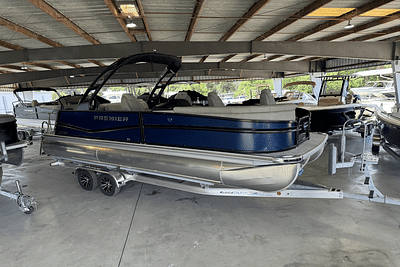 BOATZON | Premier 230 Intrigue 2025