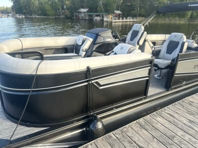 BOATZON | Premier 230 Intrigue RF 2026