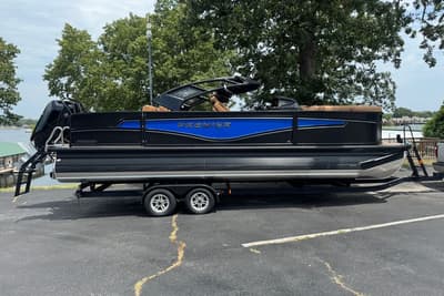 BOATZON | Premier 230 Intrigue RLO  DL 2027