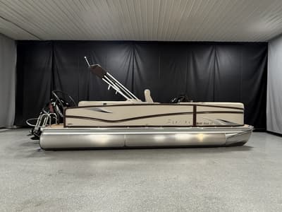 BOATZON | Premier 230 SOLARIS 2018