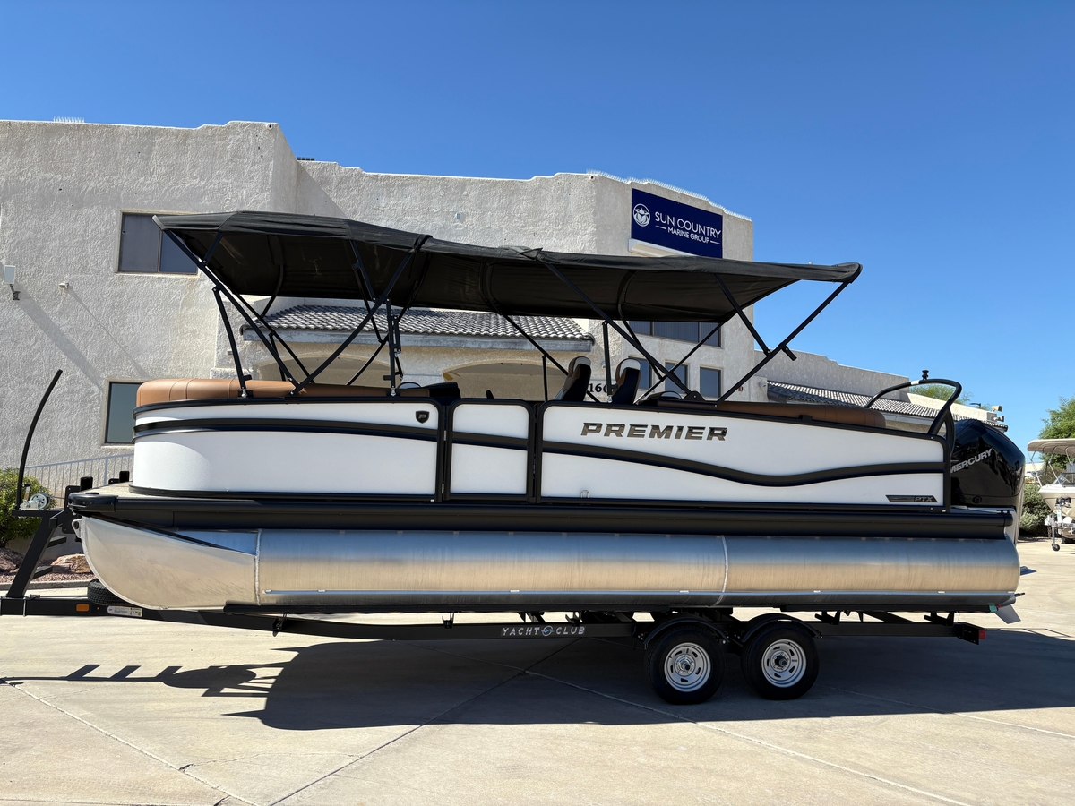 2025 Premier 230 Solaris RF - Sold Boat