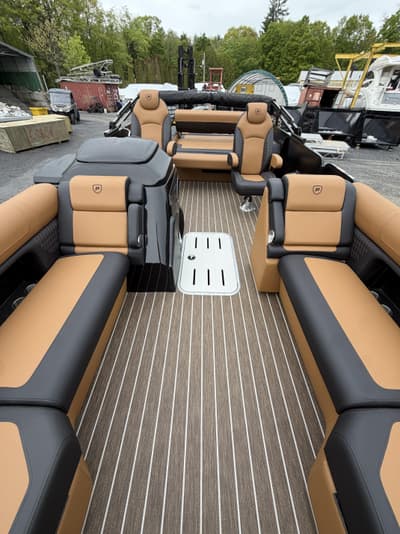BOATZON | Premier 230 SOLARIS RL 2026