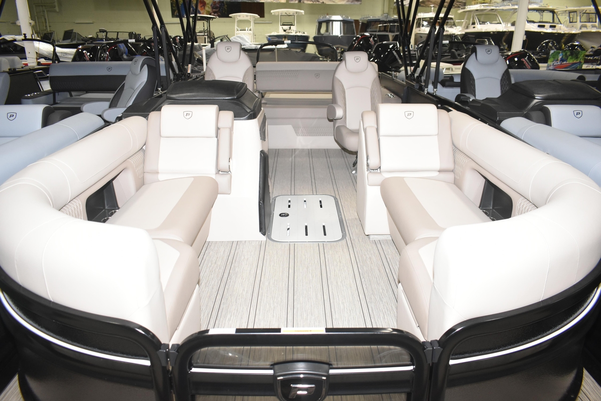 2026 Premier 230 SOLARIS RL  PTX CL - Sold Boat