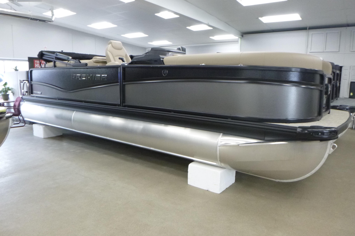 2026 Premier 230 Sunsation RF  CL - Sold Boat