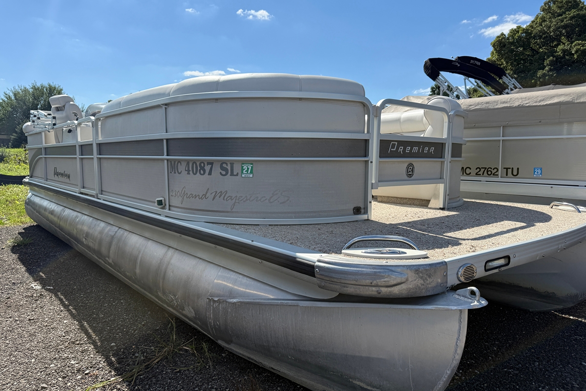2003 Premier 24 - Sold Boat
