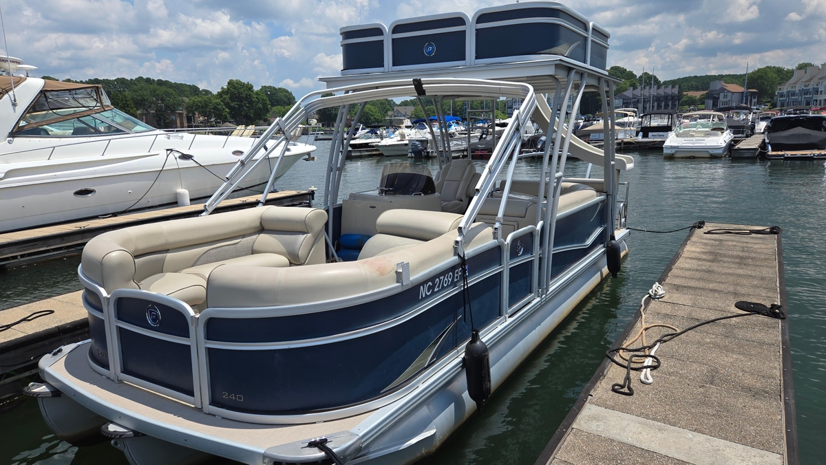 2017 Premier 240 SunSation - Sold Boat