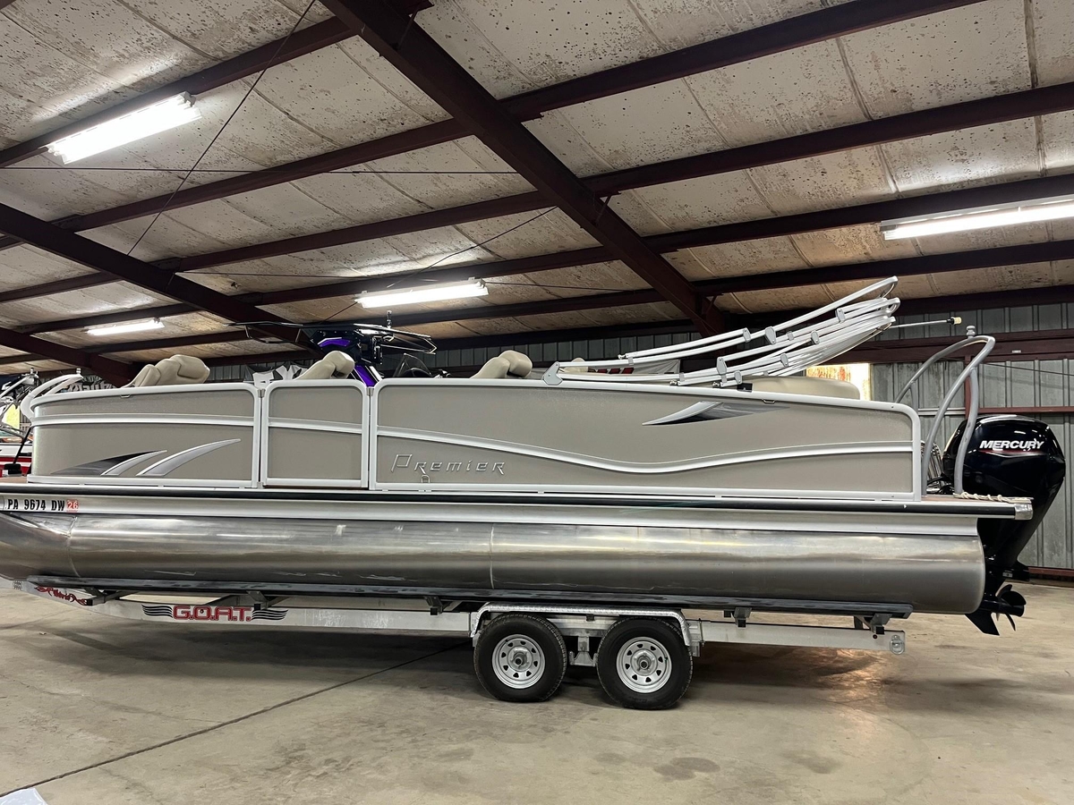 2019 Premier 250 Solaris - Sold Boat