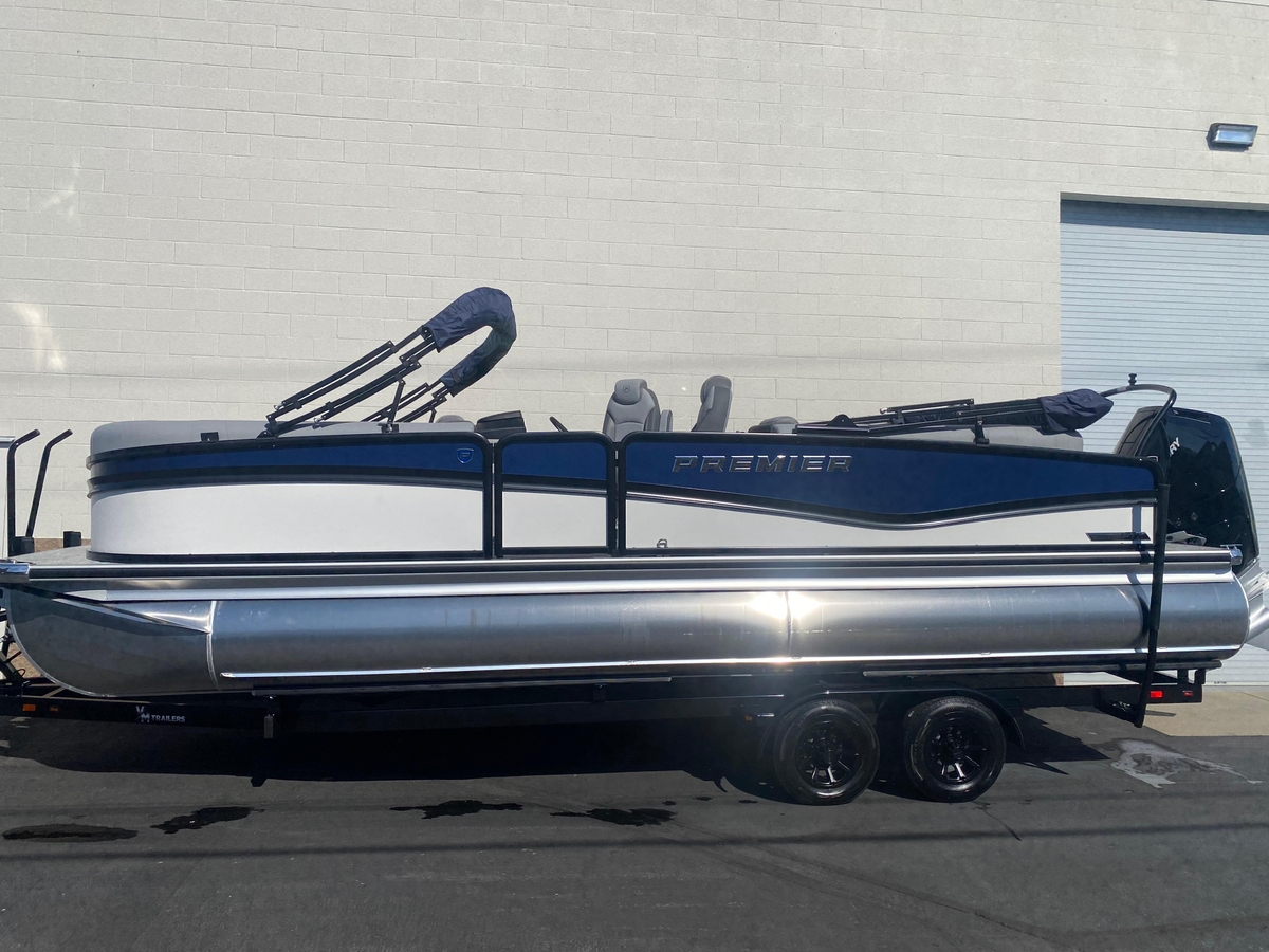 2025 Premier 250 Solaris RF - Sold Boat