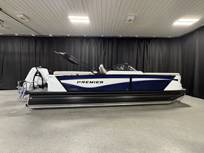 BOATZON | Premier 250INTRIGUE 2027