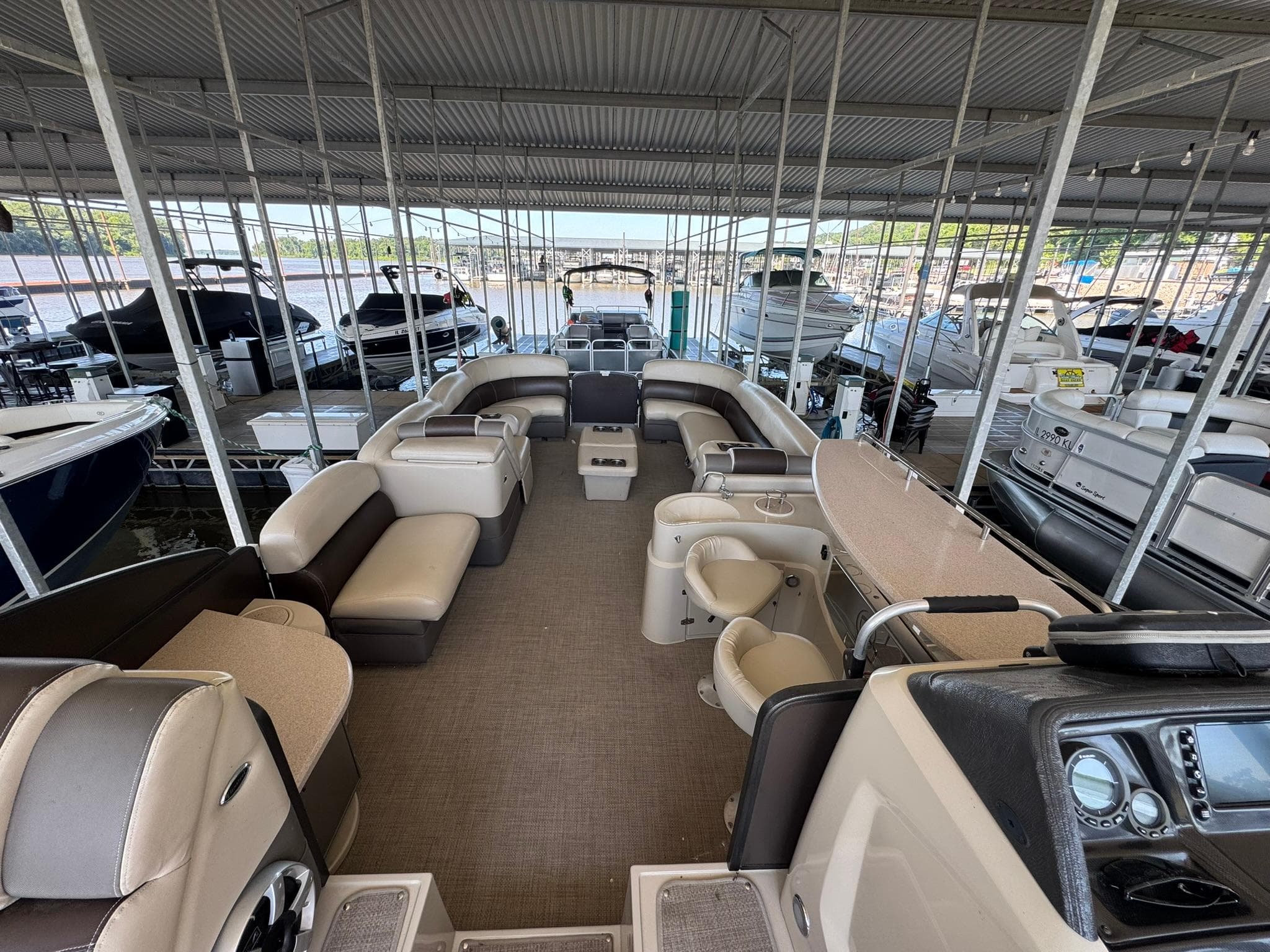 Premier 290 Grand View 2015
