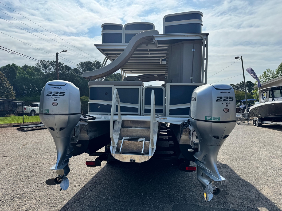 2020 Premier Escalante - Sold Boat