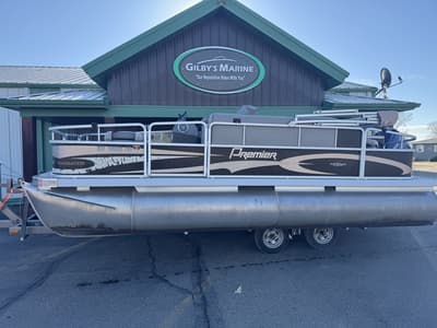 BOATZON | Premier Navigator 2014