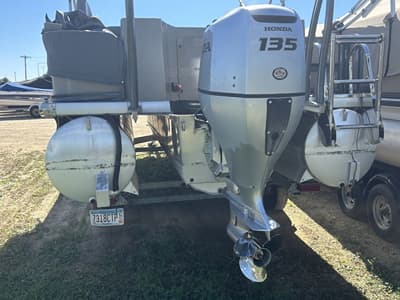 BOATZON | Premier Pontoons 240 CASTAWAY 2019