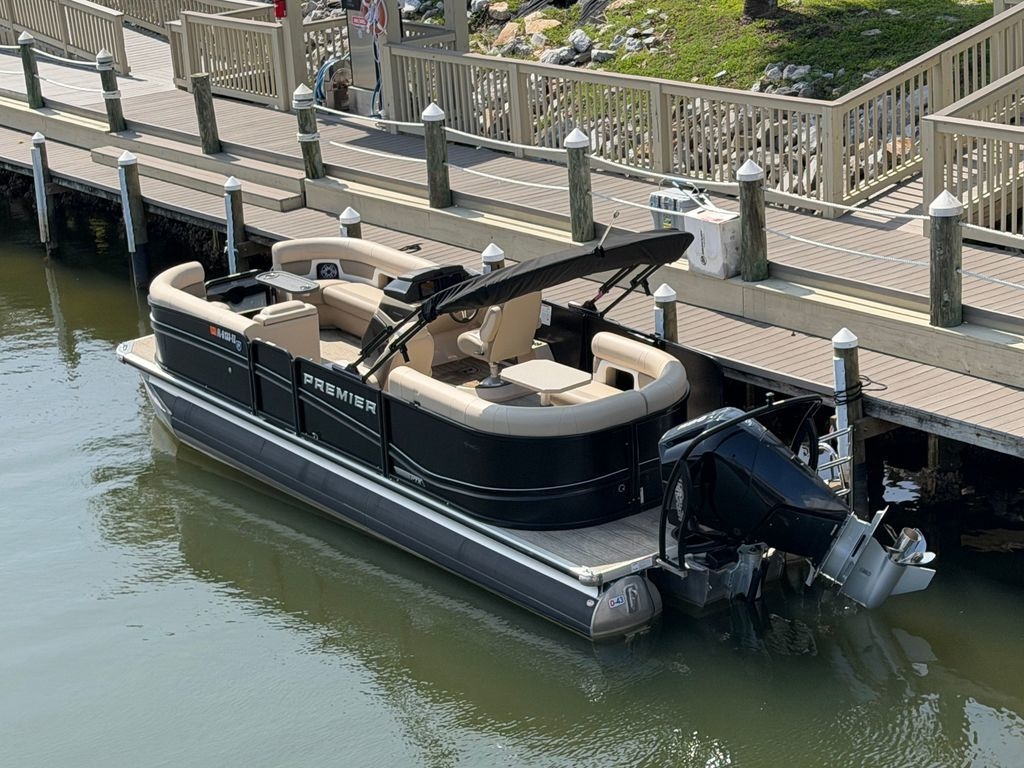 2021 Premier Solaris 250 REV - Sold Boat