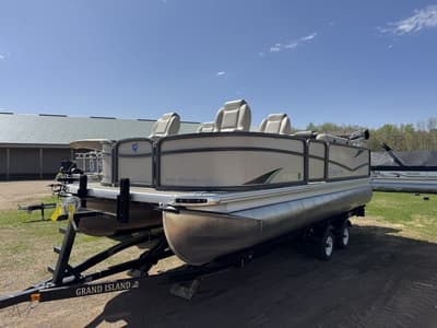 BOATZON | Premier SunSation 220 DL 2016