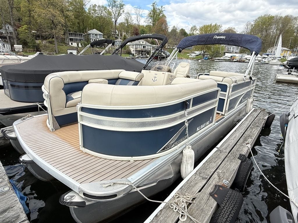 Pontoon Boats for Sale in Hudson, New Jersey | Boatzon