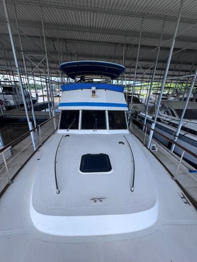 BOATZON | President 41 Double Cabin 1982