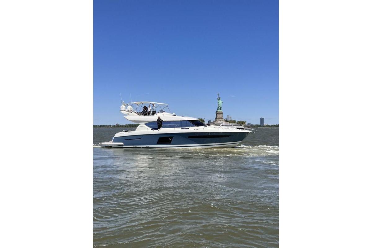 2014 Prestige 620S - Sold Boat