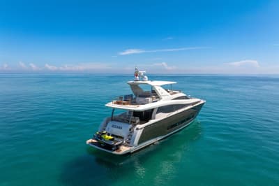 BOATZON | Prestige 750 2015