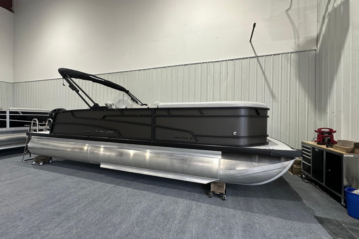 2026 Princecraft Vectra 23 RL - Sold Boat