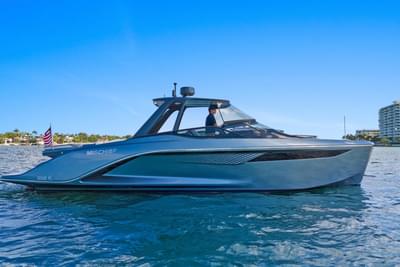BOATZON | Princess R35 2020