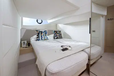 BOATZON | Princess V40 Express 2026