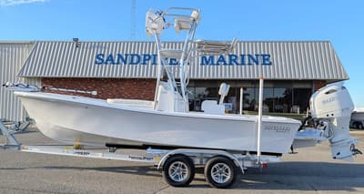 BOATZON | Privateer 2100 Roamer II 2026