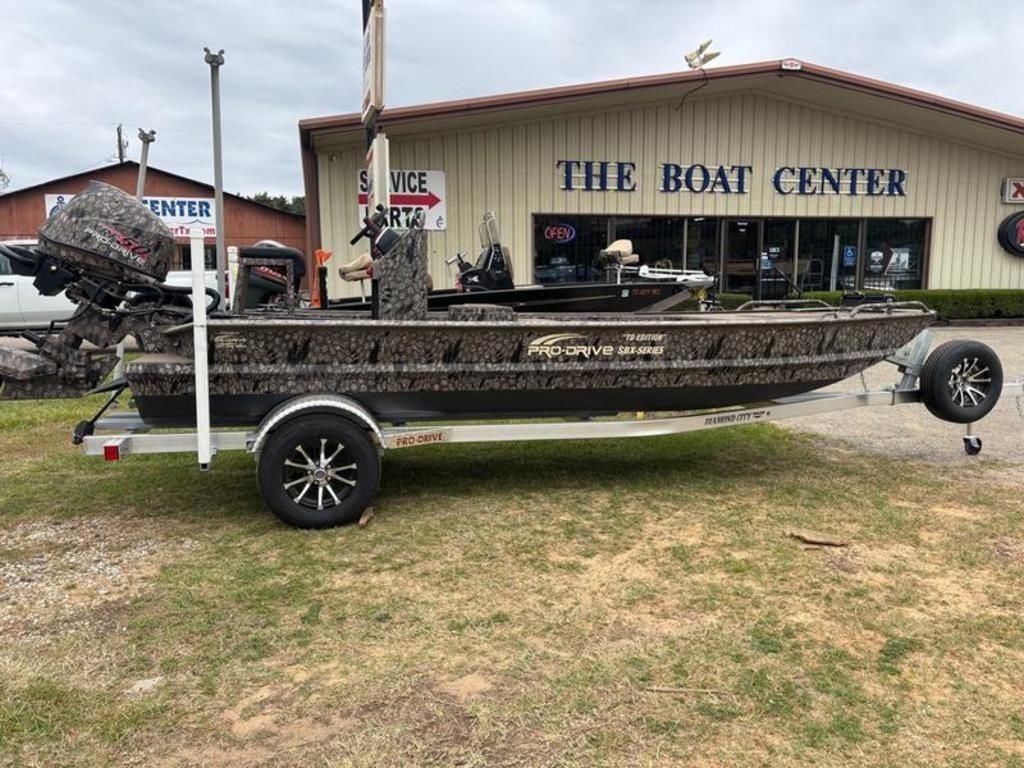2026 PRO DRIVE 1854 SBX - Sold Boat
