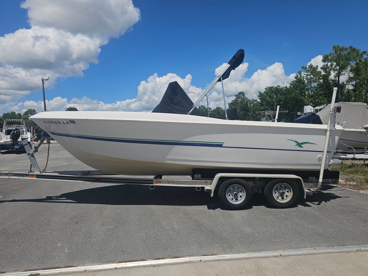 1999 Pro-Line 200 Sportsman - Sold Boat