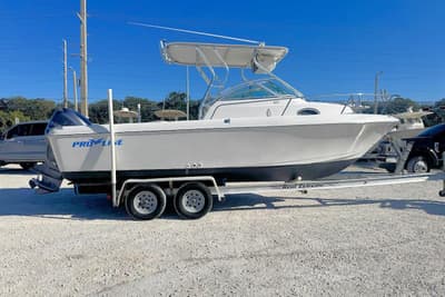 BOATZON | Pro-Line 22 Walkaround 2000