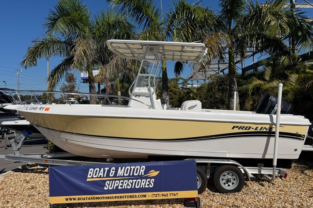 2006 Pro Line 23 - Sold Boat