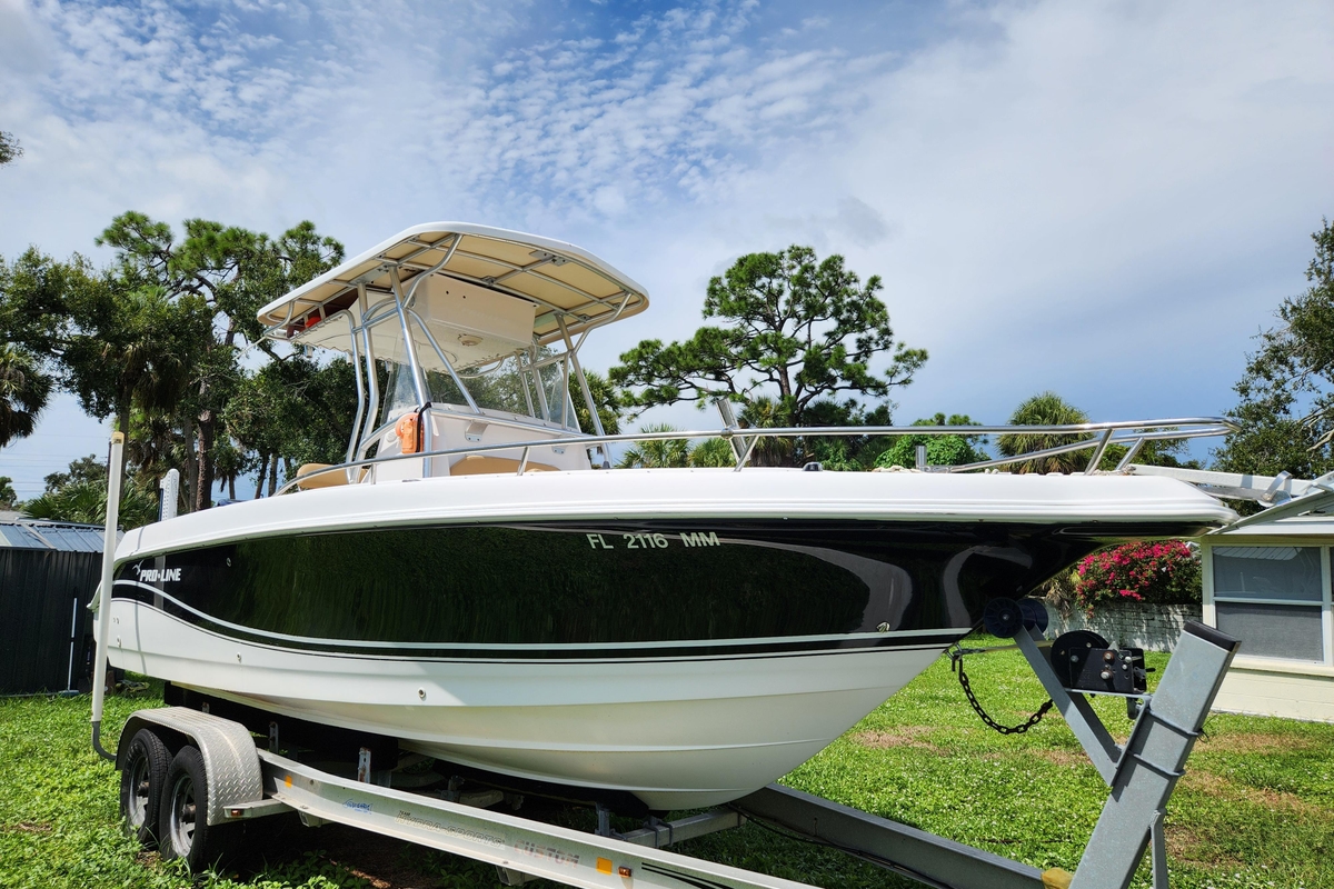 2004 Pro-Line 23 Sport - Sold Boat