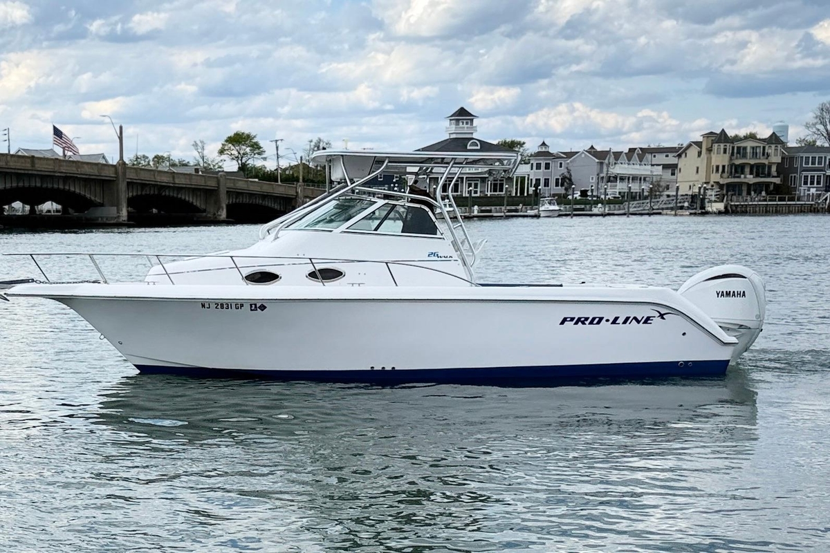 2001 Pro-Line 260 Walkaround - Sold Boat