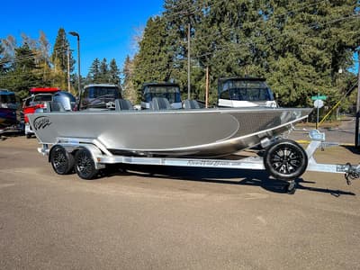 BOATZON | Pro-Steelheader 21X84 Guide Model 2027