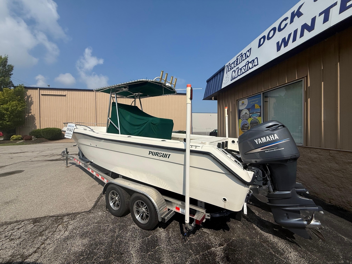 2002 Pursuit 2470 Center Console - Sold Boat
