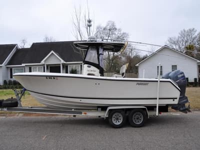 BOATZON | Pursuit 2570 CC 2006