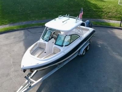 BOATZON | PURSUIT 265 DC 2018