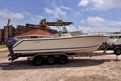 BOATZON | Pursuit 2670 Cuddy Console 2004