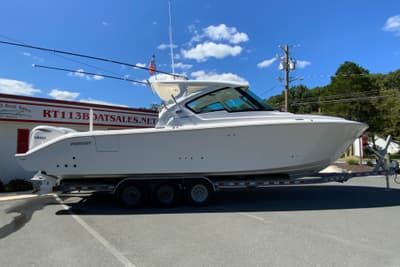 BOATZON | Pursuit D 326 Denali 2027