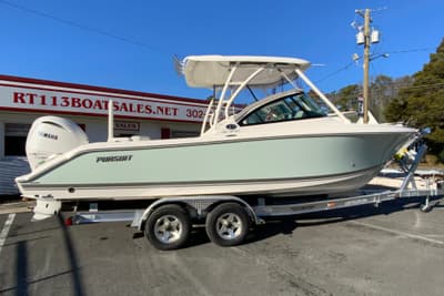 BOATZON | Pursuit DC 246 Dual Console 2026