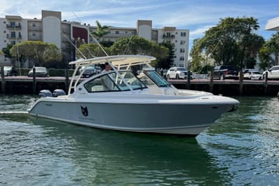 BOATZON | Pursuit DC 266 Dual Console 2022
