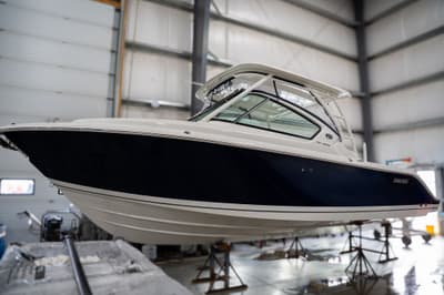 BOATZON | Pursuit DC 266 Dual Console 2026