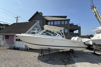 BOATZON | Pursuit DC 266 Dual Console 2027