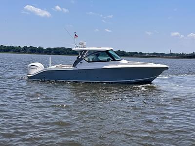 BOATZON | Pursuit DC 295 Dual Console 2024