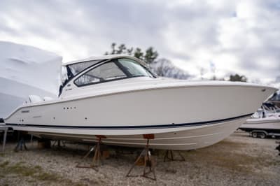 BOATZON | Pursuit DC 306 Dual Console 2026